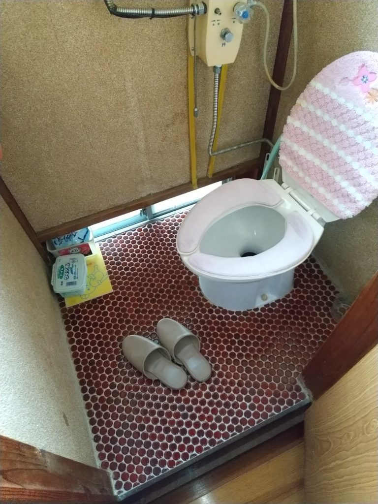 ■トイレ改修工事①